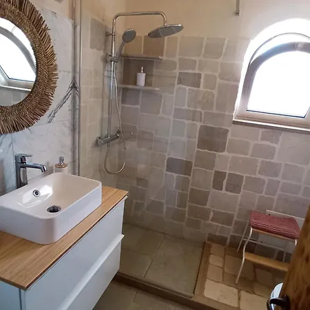 Trullo Bubamare * Сан-Микеле-Салентин